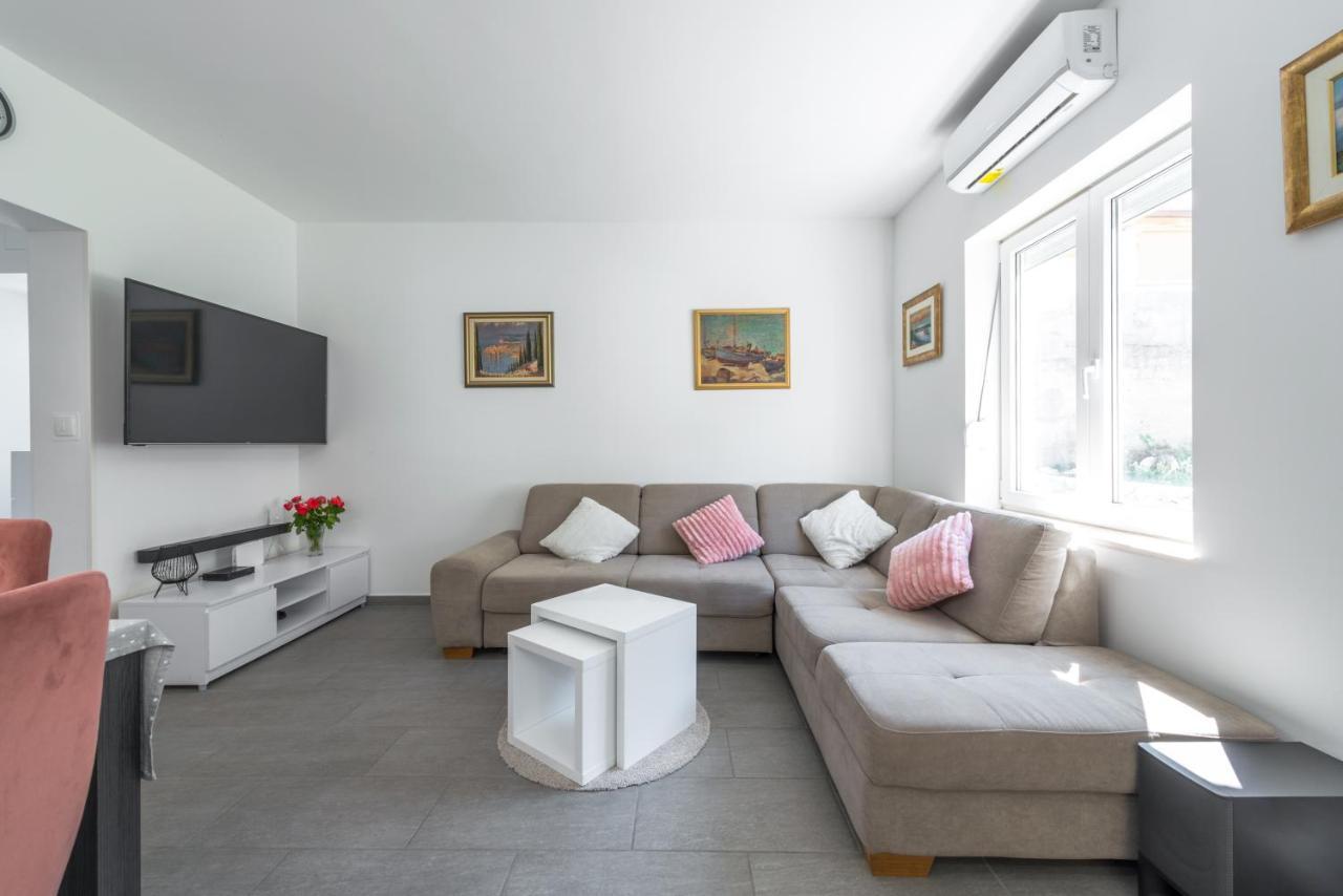 Ana & Mia Apartment دوبروفينك المظهر الخارجي الصورة